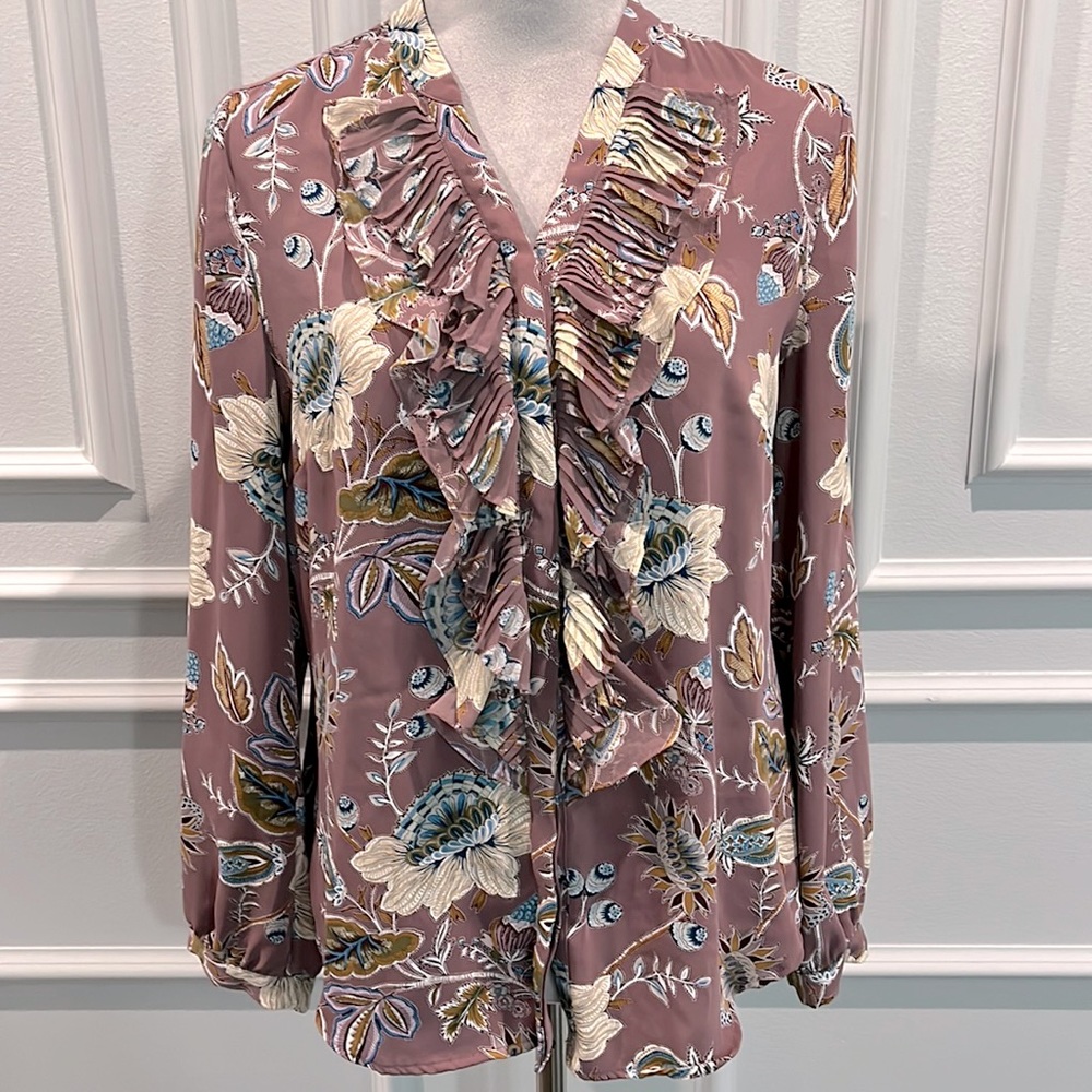 Beautiful Ruffle Blouse - Picture 2 of 12